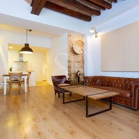 Moderno Apartamento En Eixample Barcelona Buitenkant foto